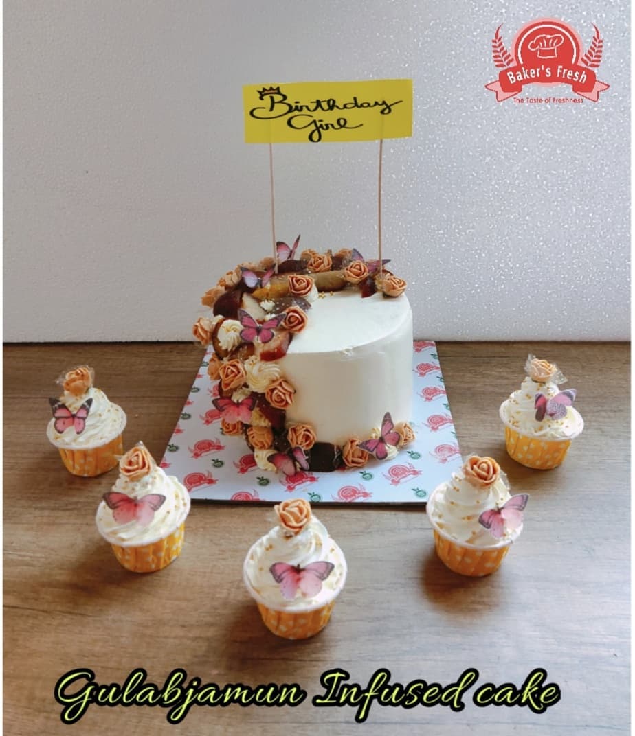 white floral cupcake set